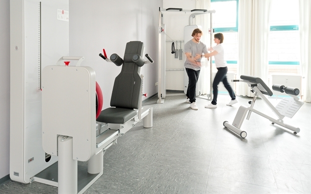 Physiotherapiepraxis Training mit Geräten